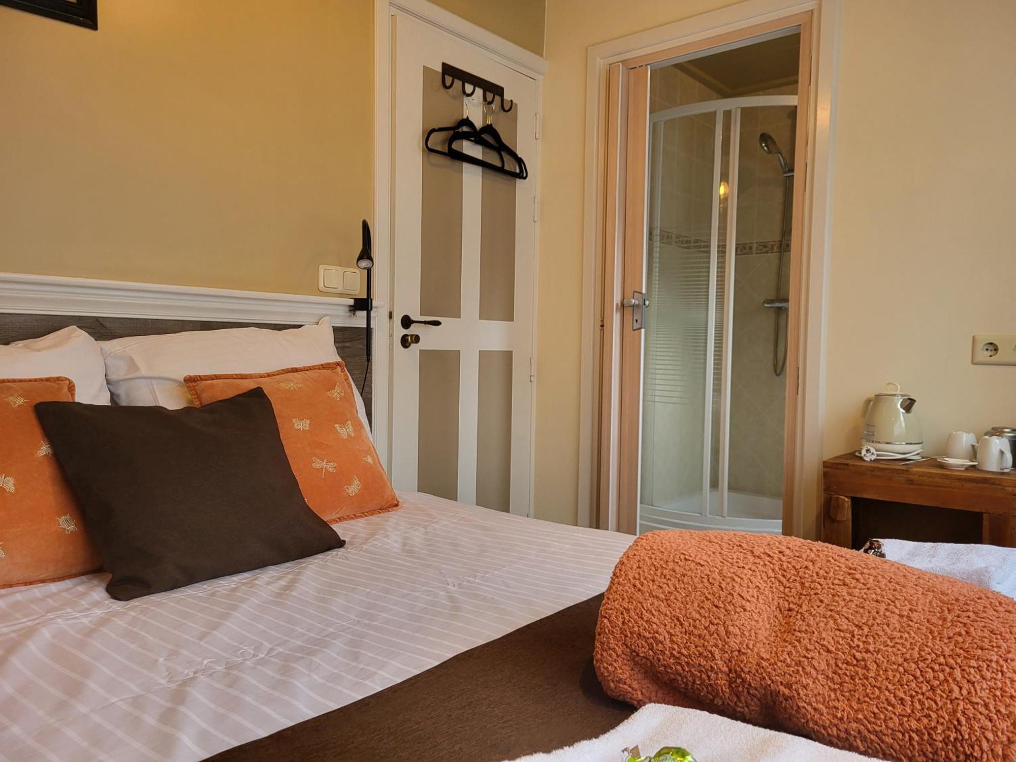 Hotel Stedswal Sloten  Ngoại thất bức ảnh