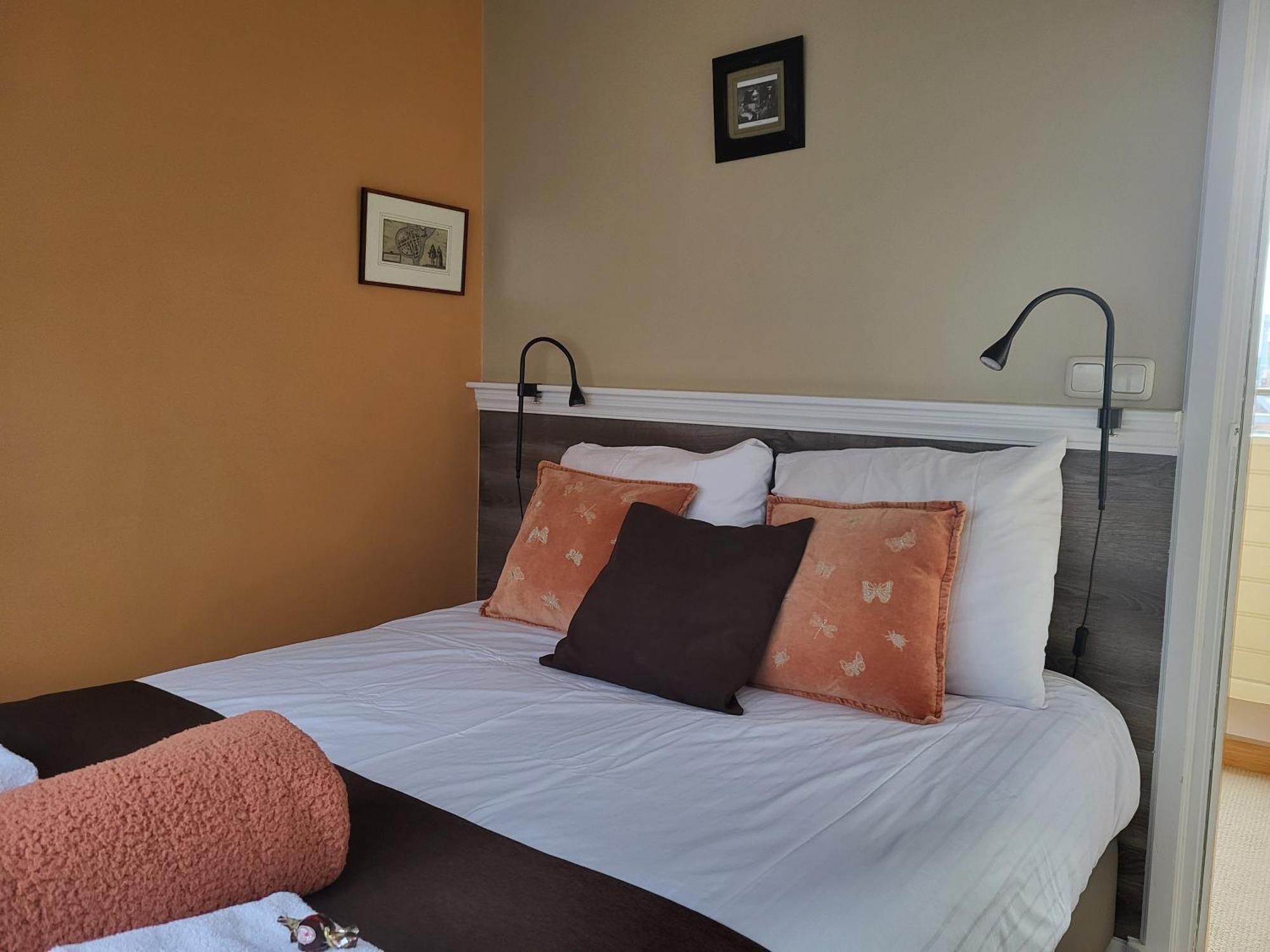 Hotel Stedswal Sloten  Ngoại thất bức ảnh